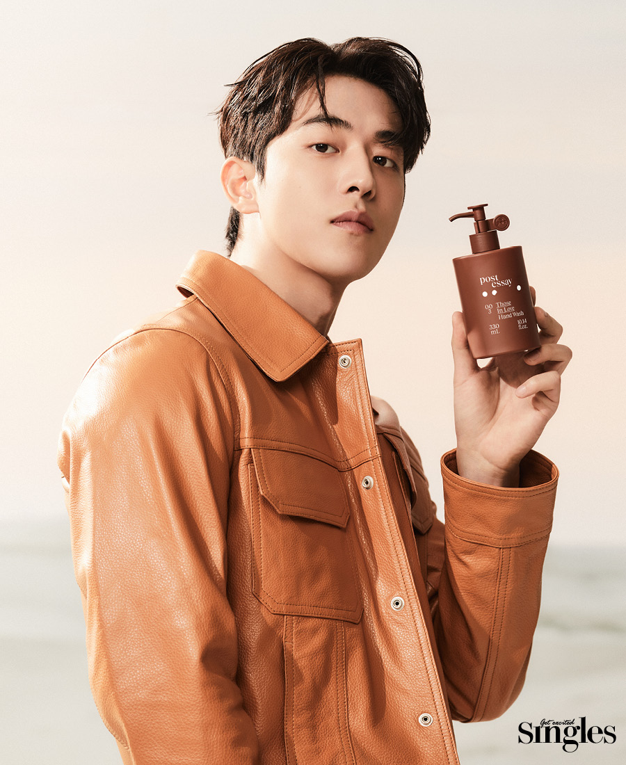 남주혁의 기억, 남주혁, 포스트에세이, 싱글즈, Single Plus